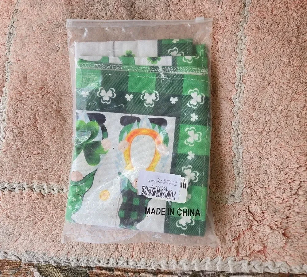St. Patrick's Day Table Runner - Green and White
